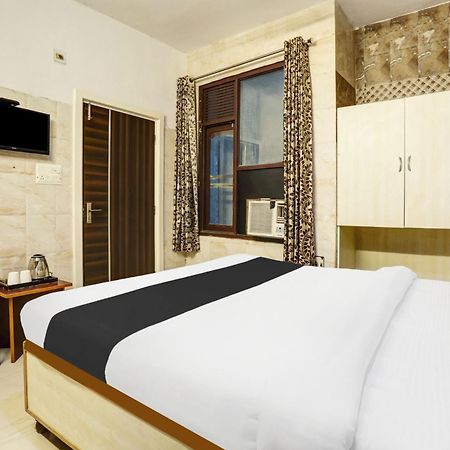 Hotel O Jammu Near Ragunath Bazaar Formerly Goodwill Extérieur photo
